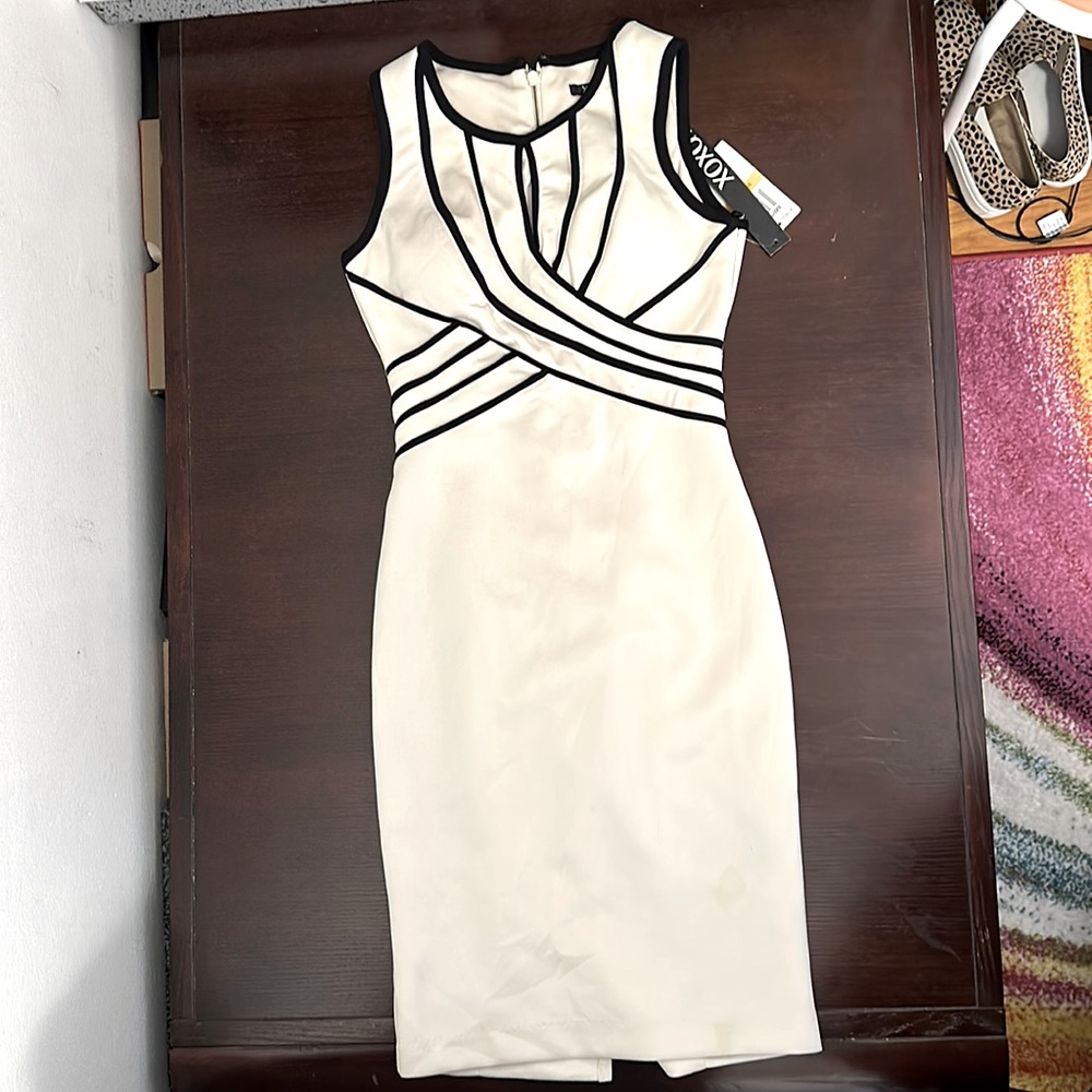Beige & black dress 👗